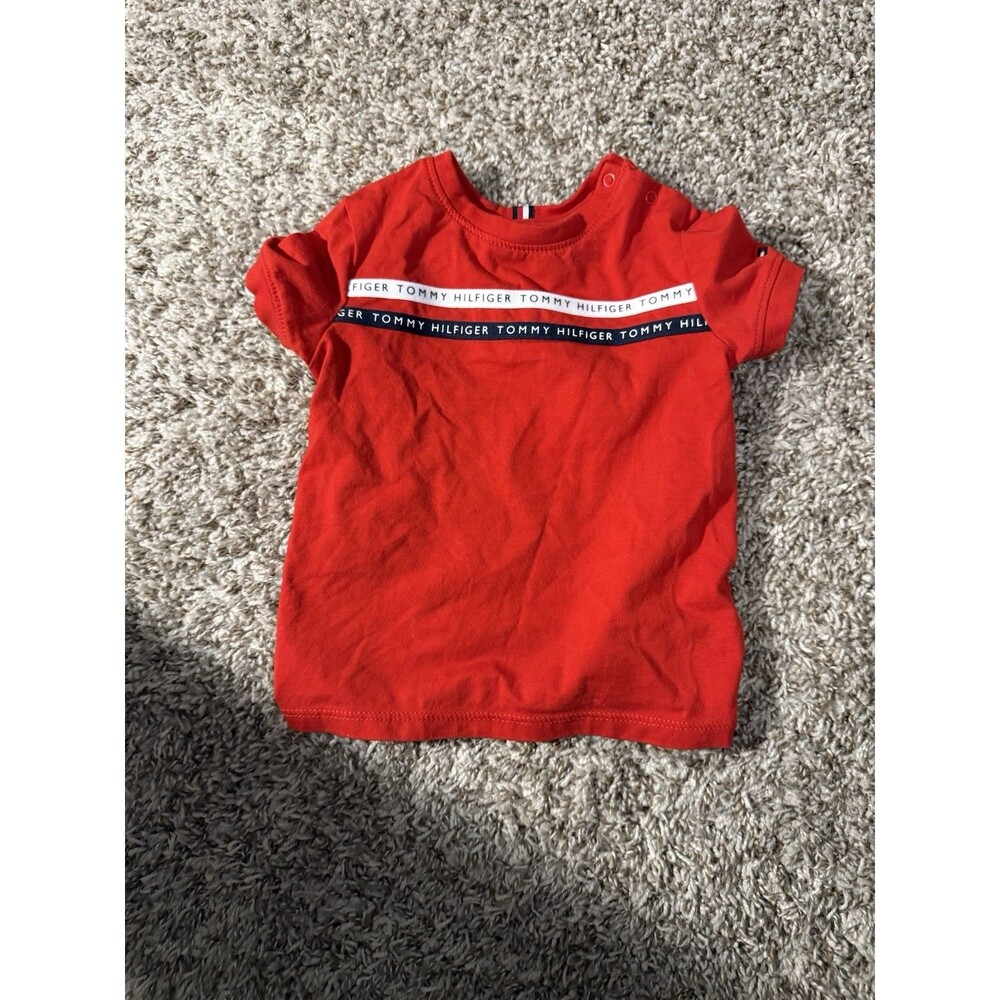 Tommy Hilfiger Baby Red Logo Tee Shirt 12–18 Months Short Sleeve